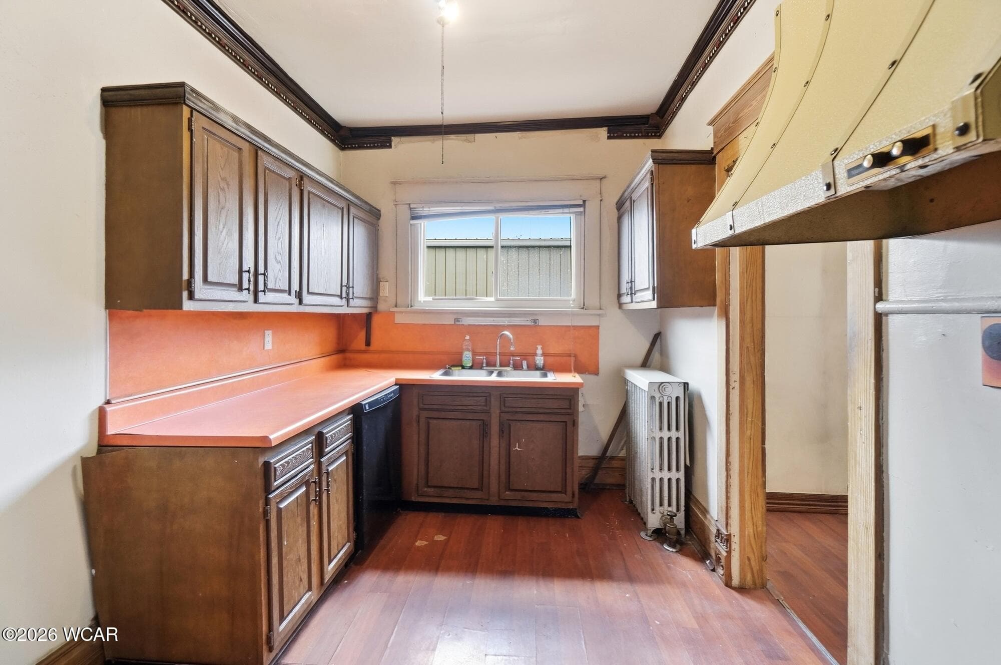 725 West photo 4