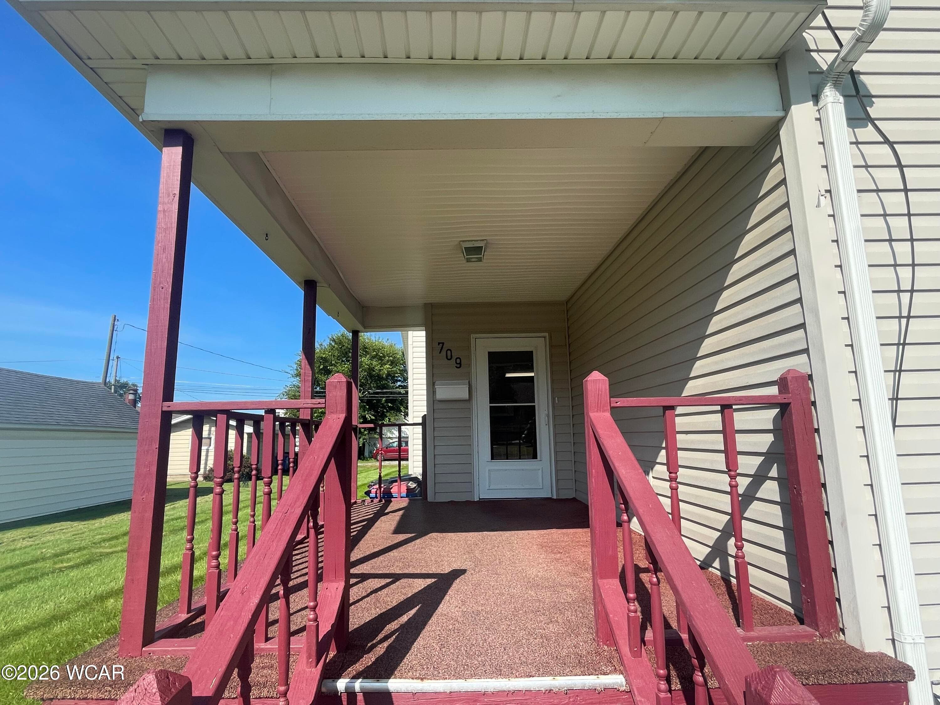 709 Washington photo 3