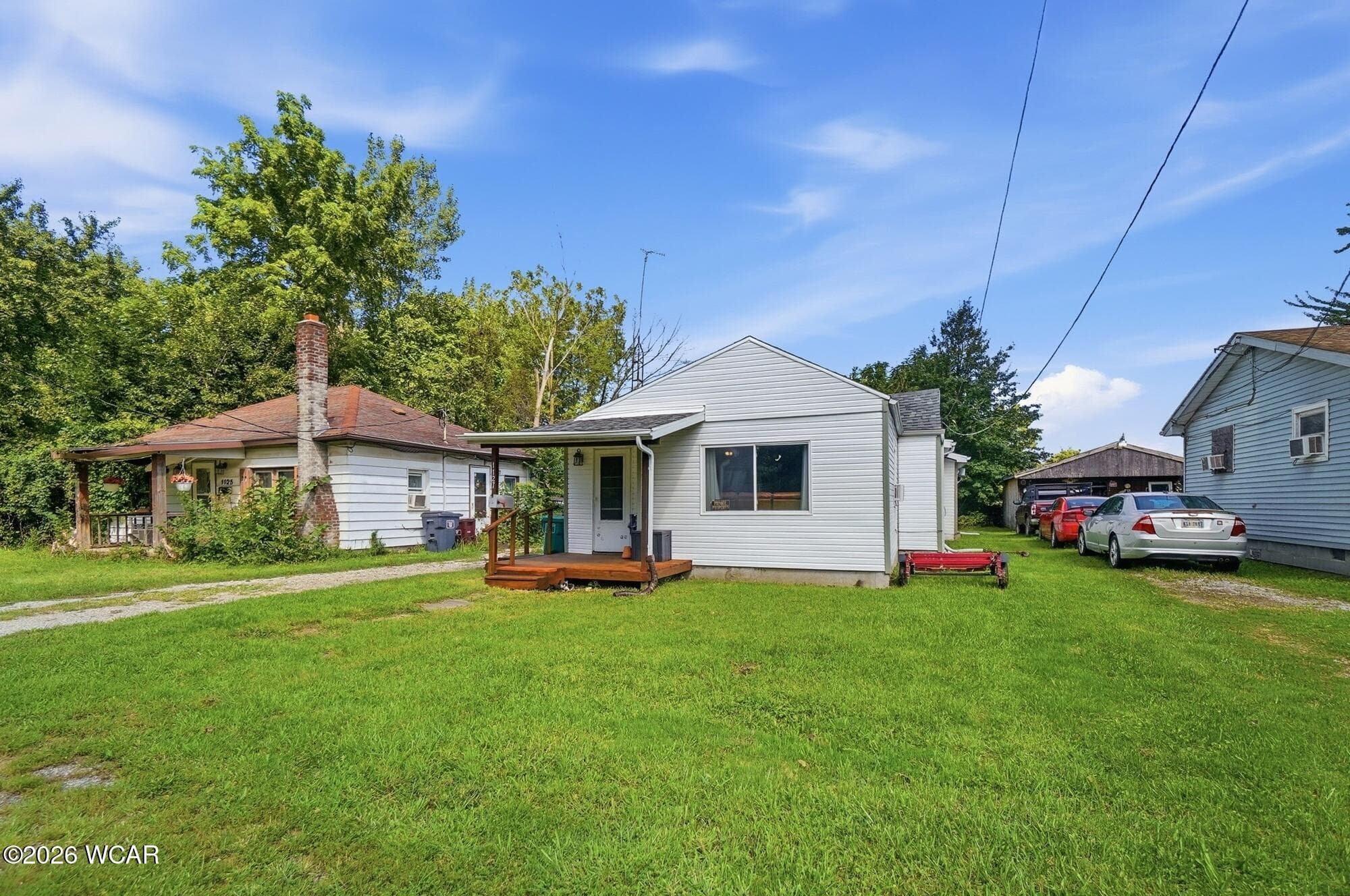 1127 Franklin photo 2