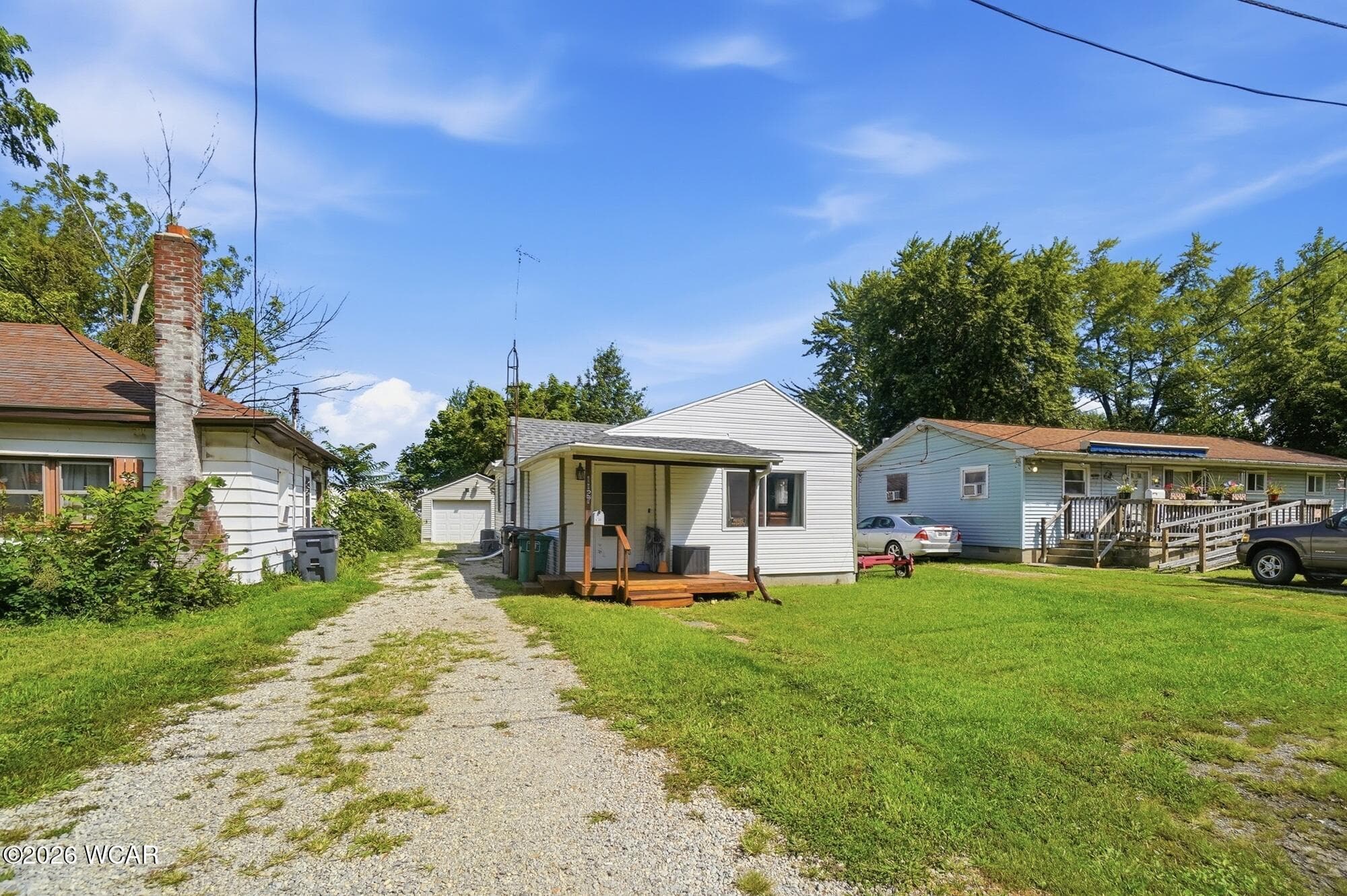 1127 Franklin photo 3