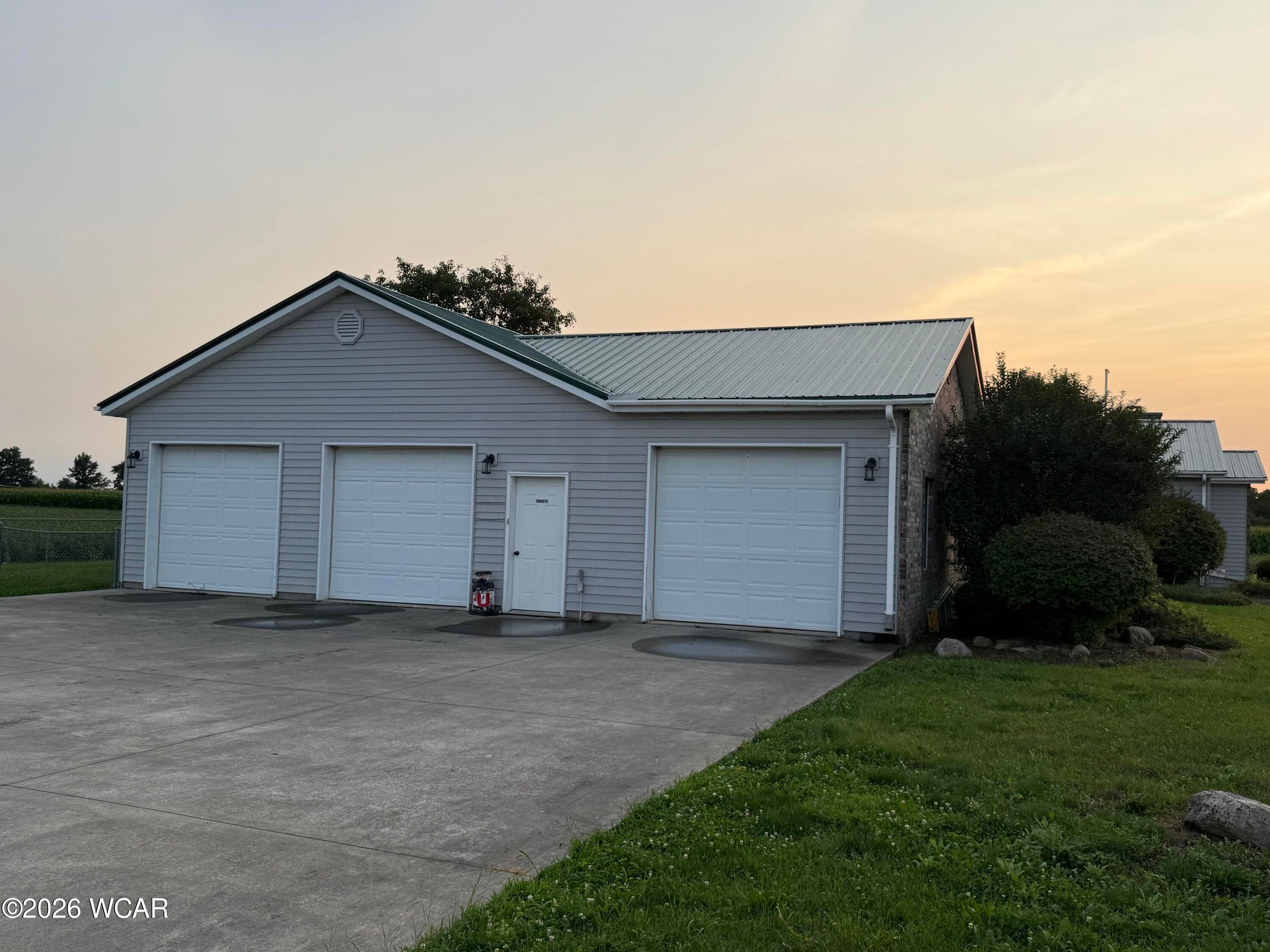 15166 Ohio 709 photo 3