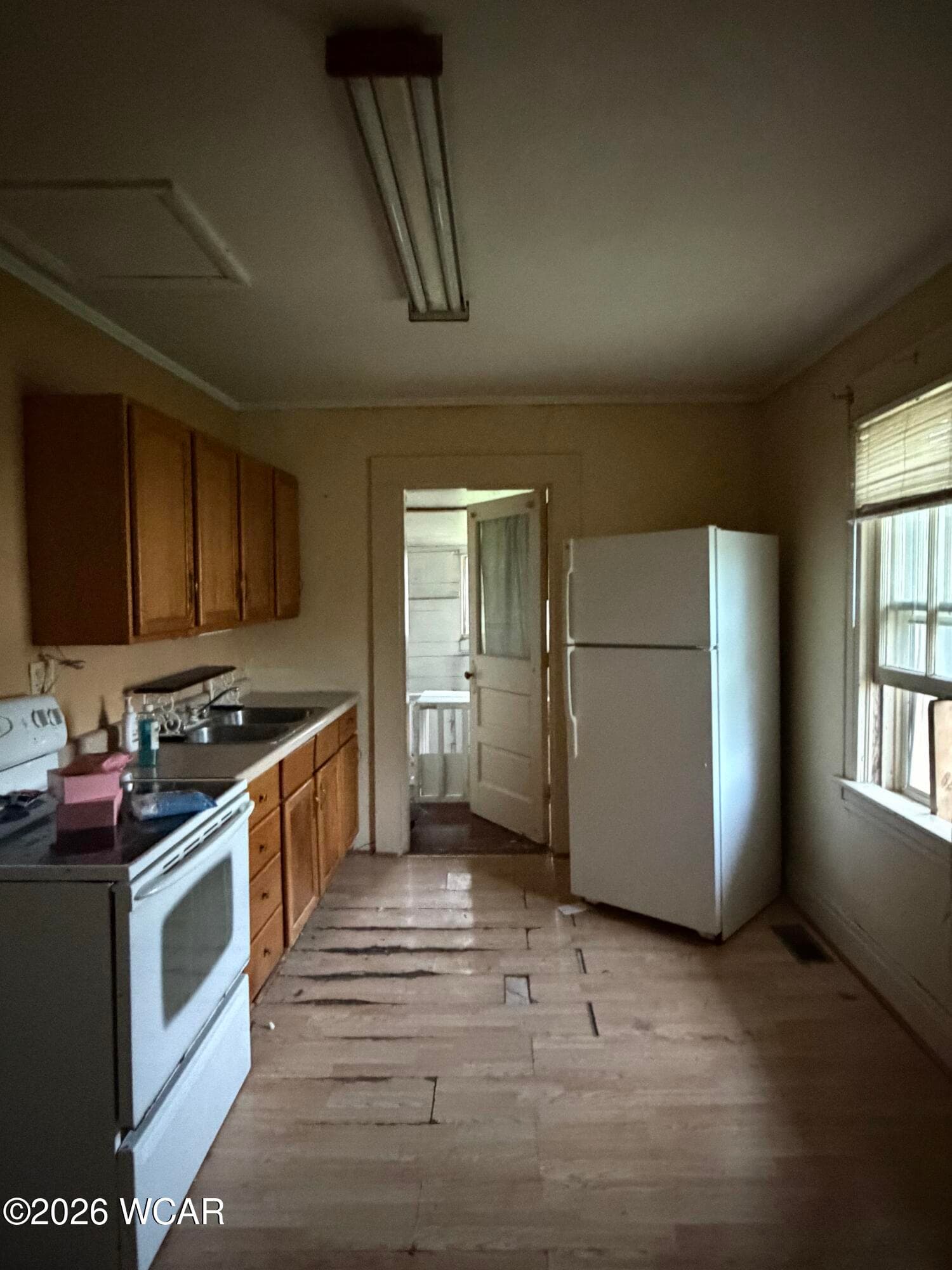 117 Main photo 4