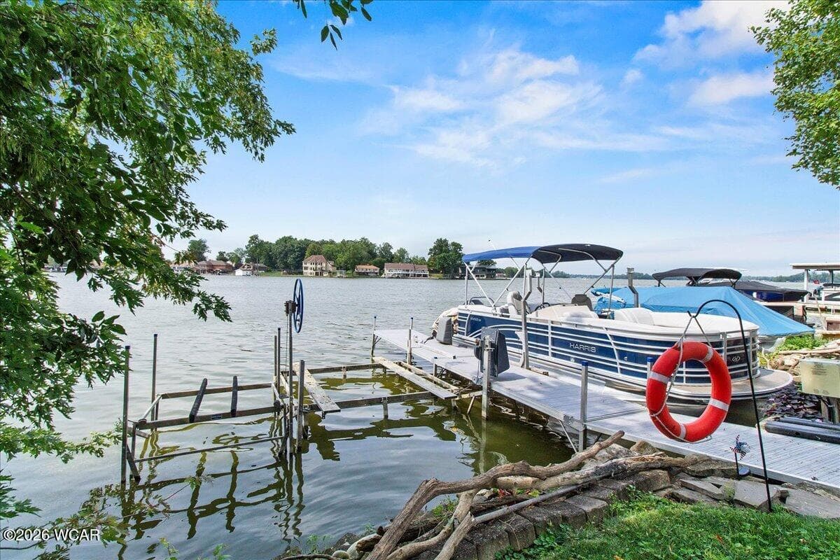 9169 Breezy Way photo 4