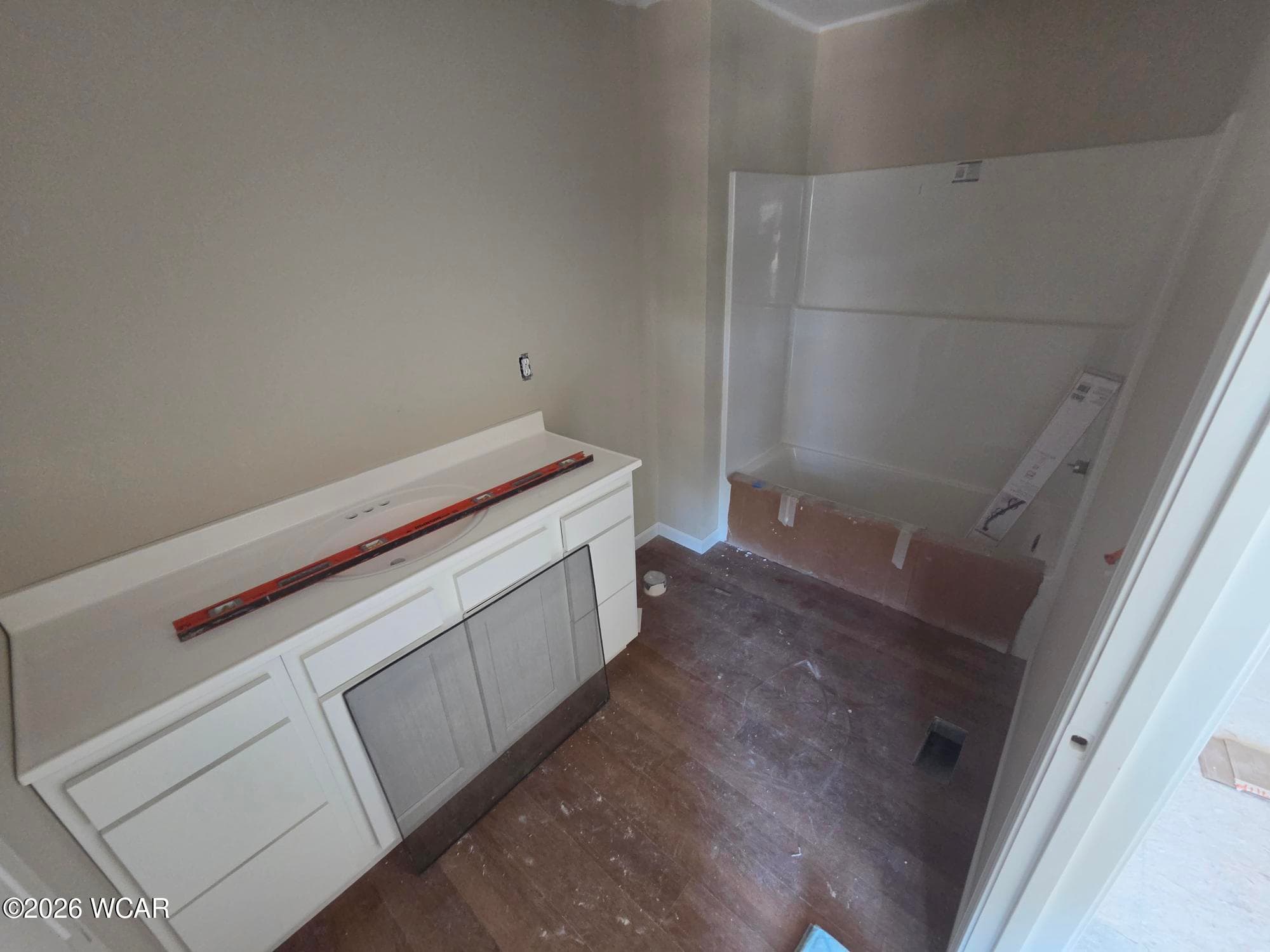 810 North photo 4