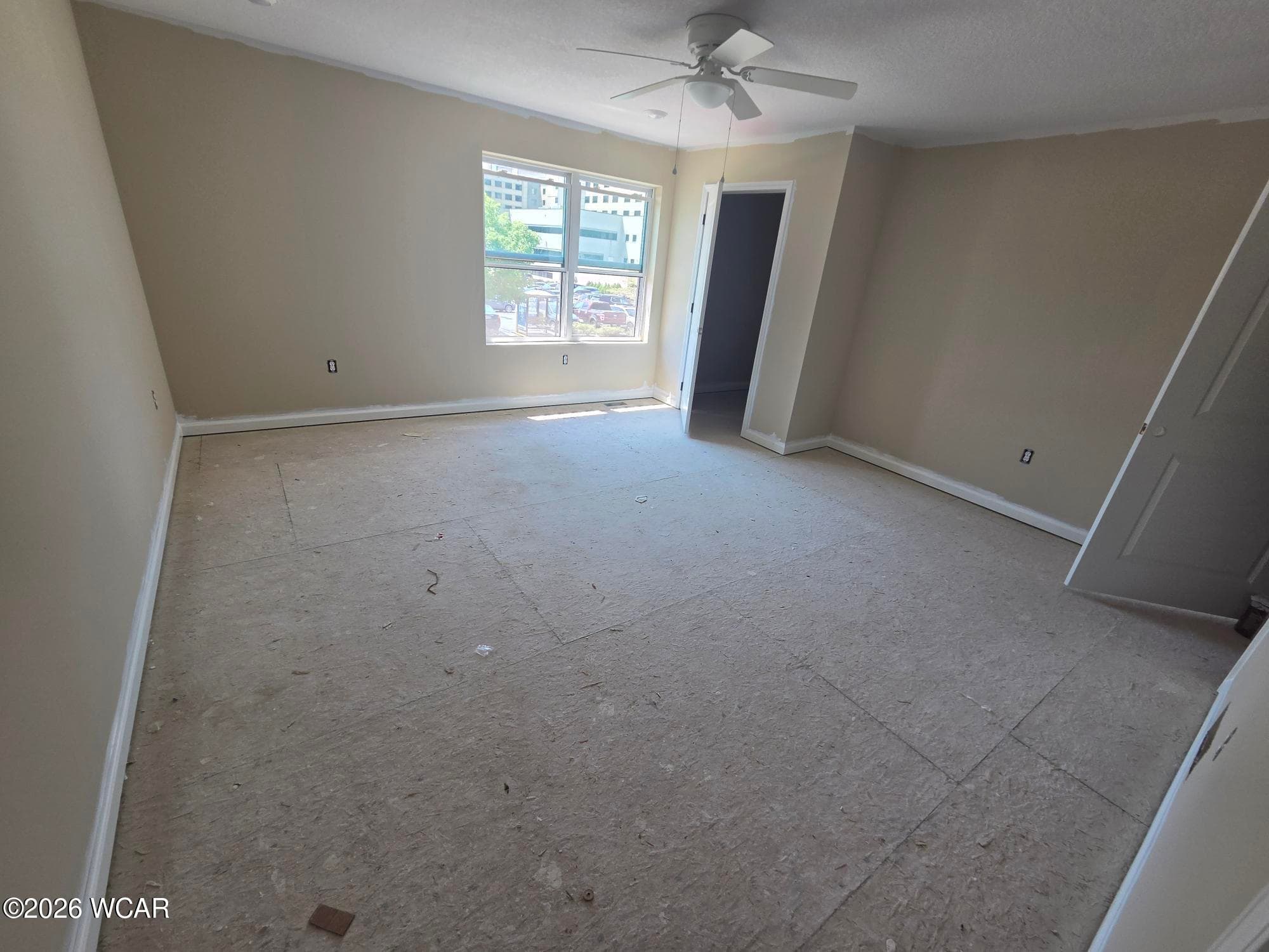 810 North photo 3