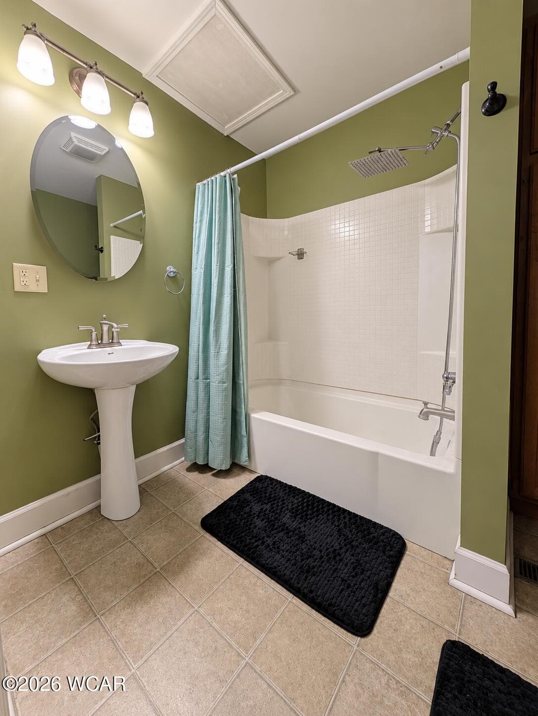 303 South photo 4