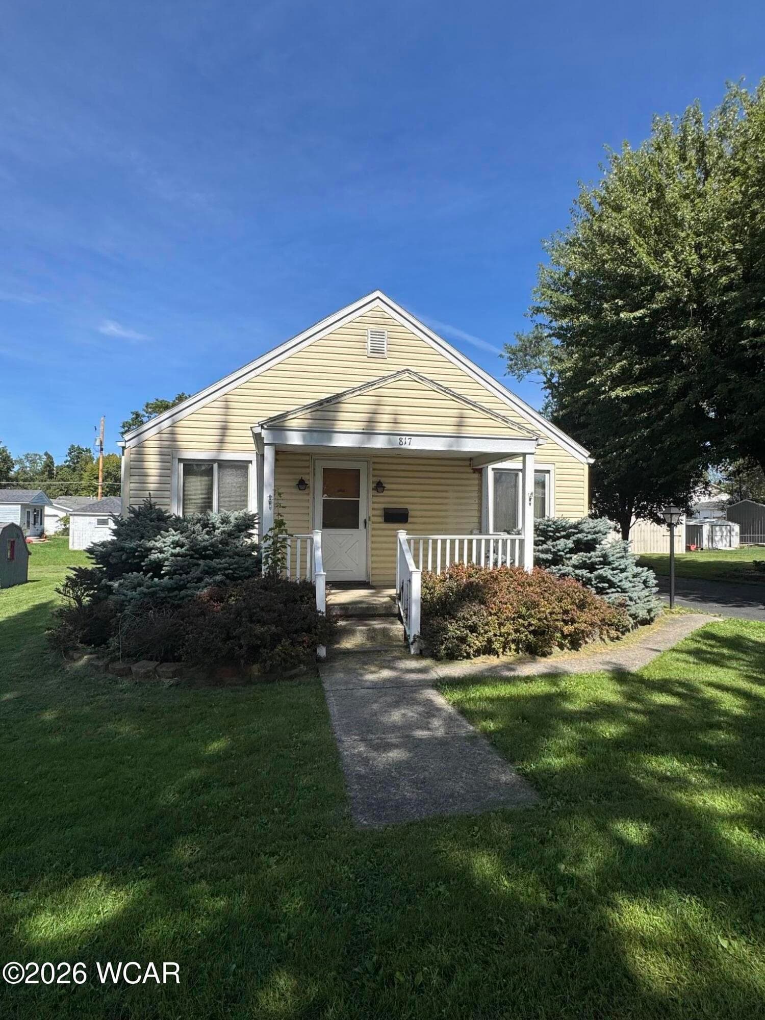 817 Decatur photo 2