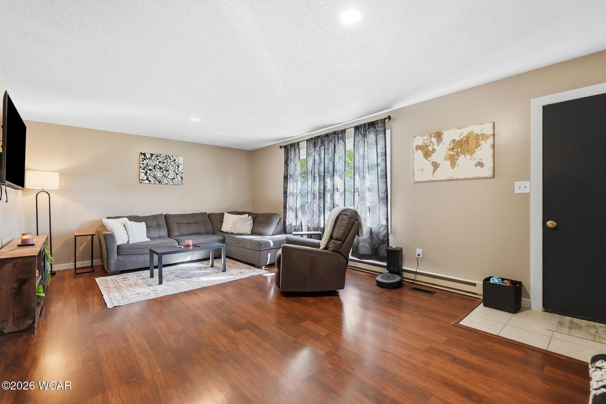 915 Southernview photo 5