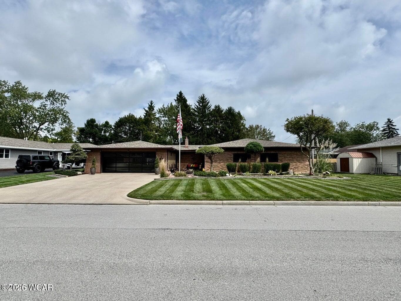 611 Oxford photo 5
