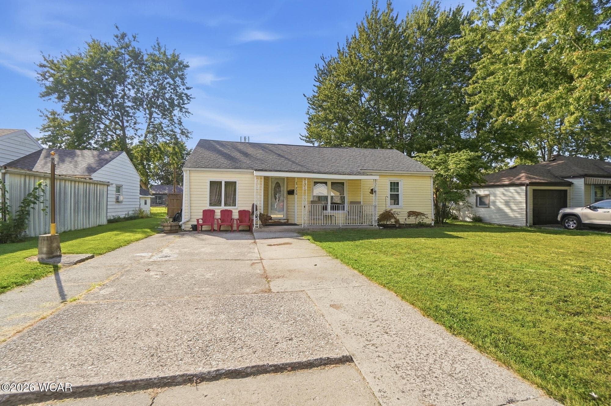 730 Walnut photo 4