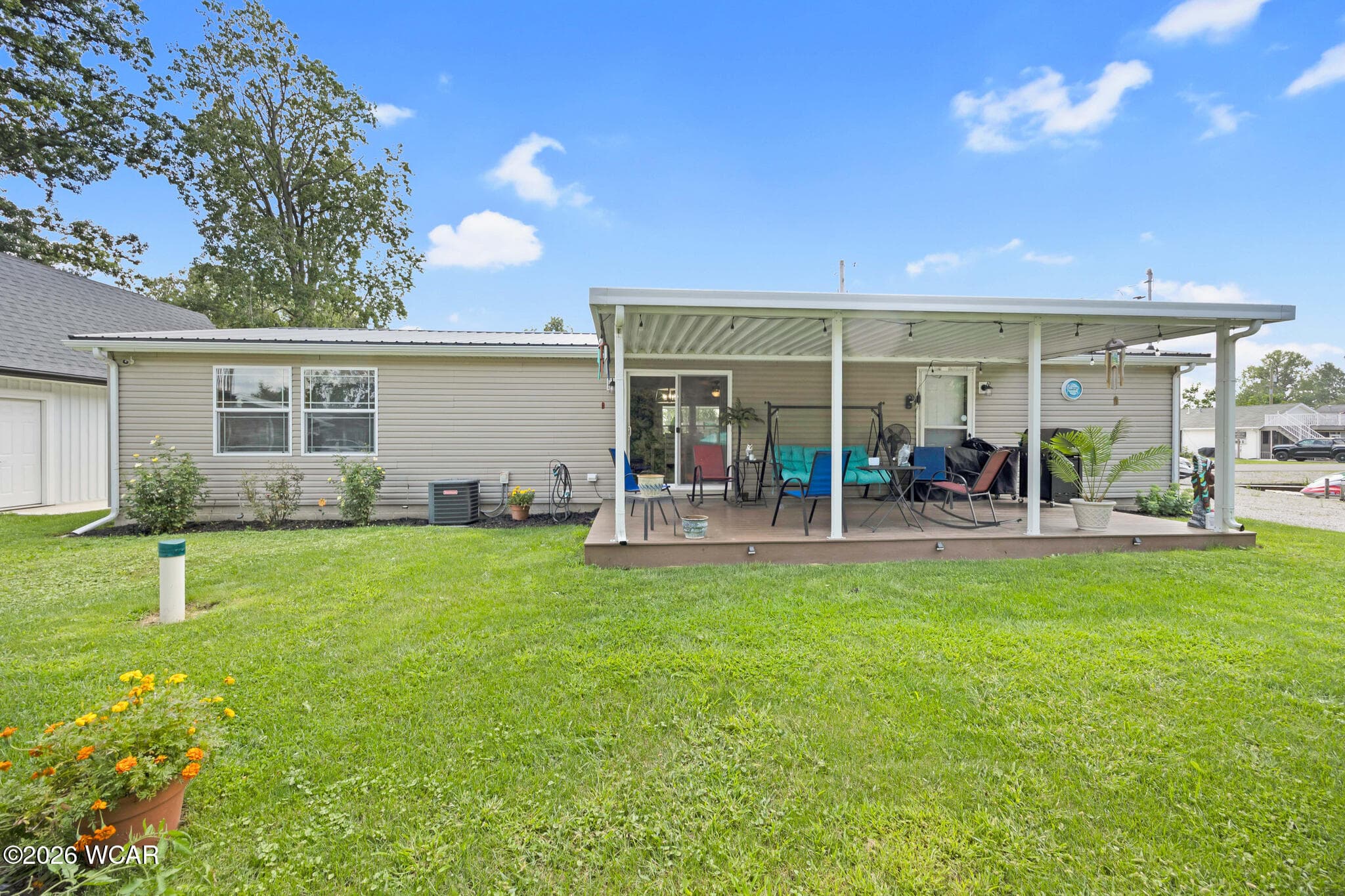 8930 Walnut photo 5