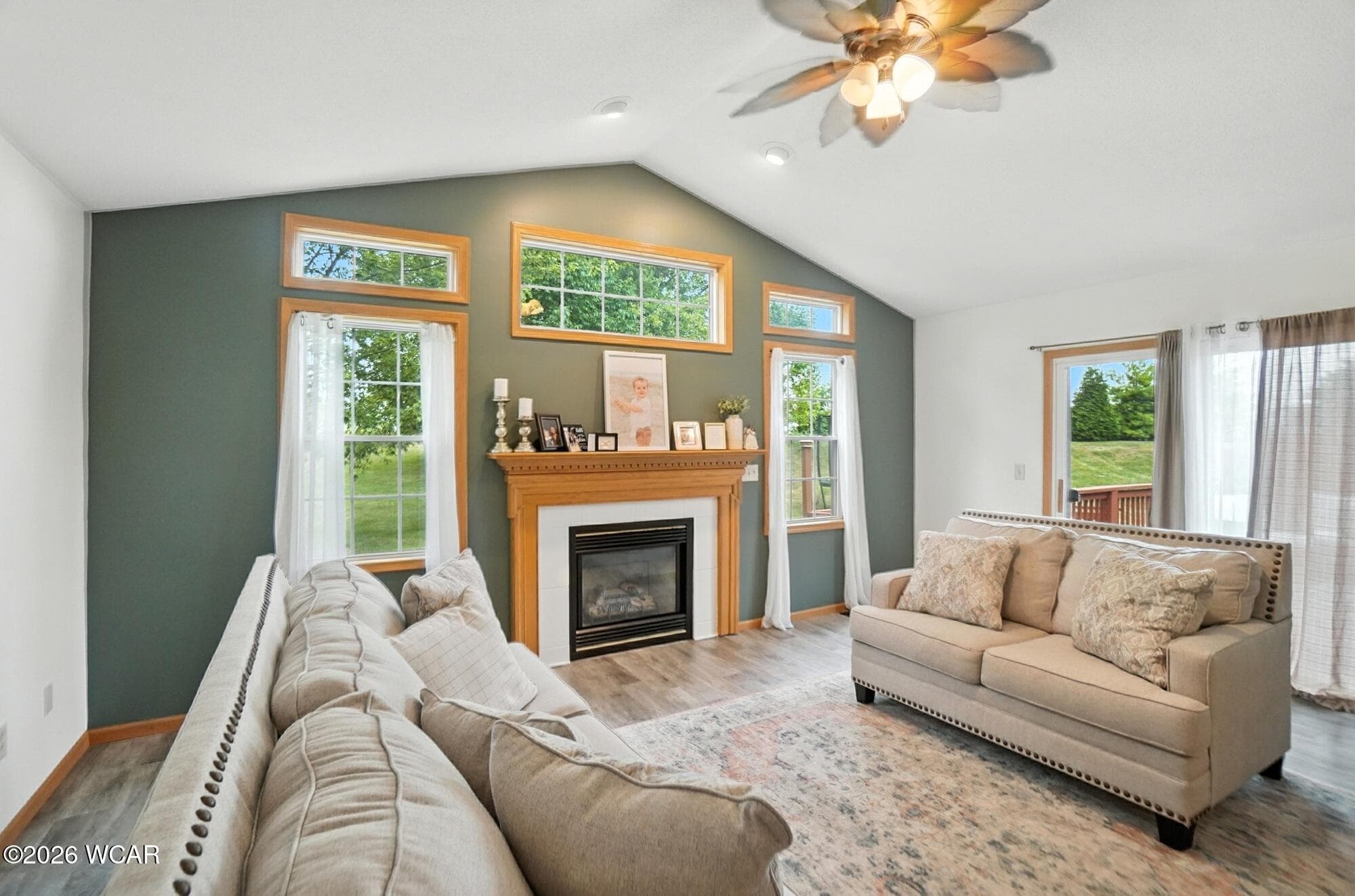 1556 Plum Creek photo 3