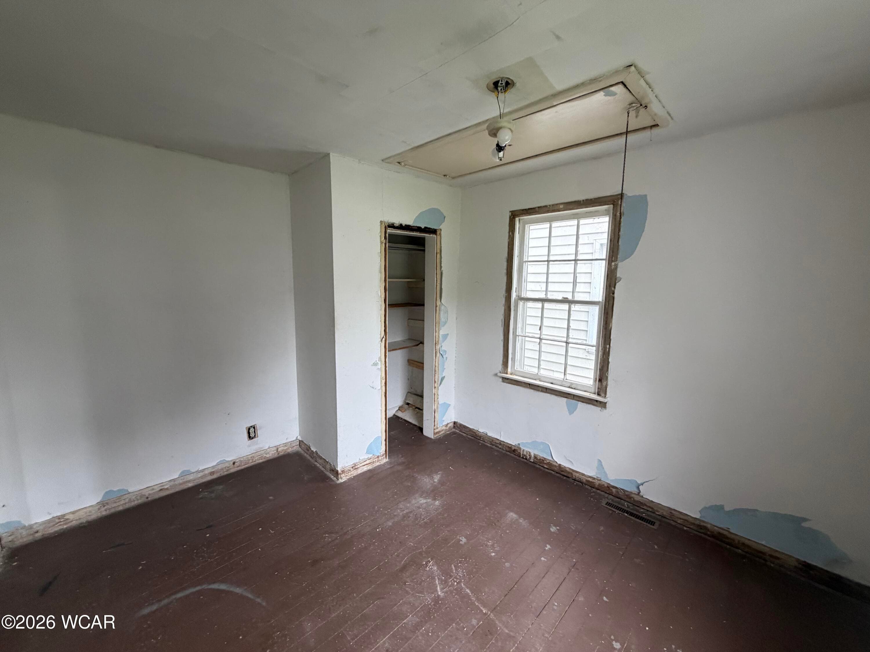 1033 Central photo 5