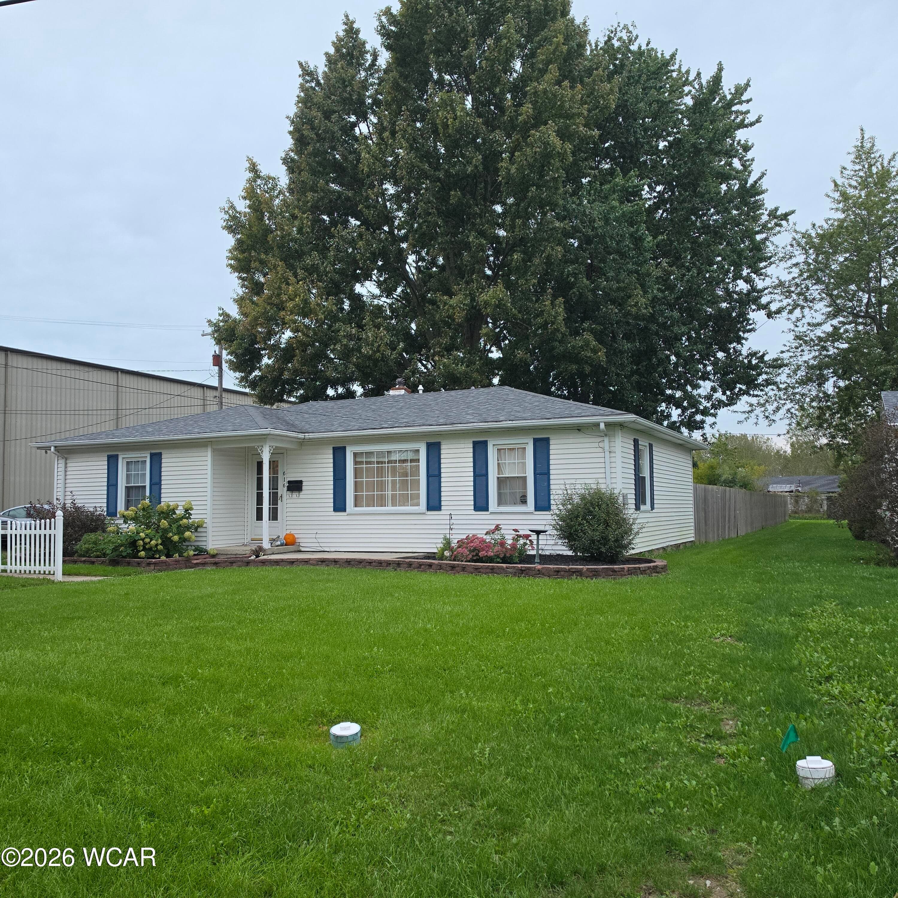 616 Dix photo 3