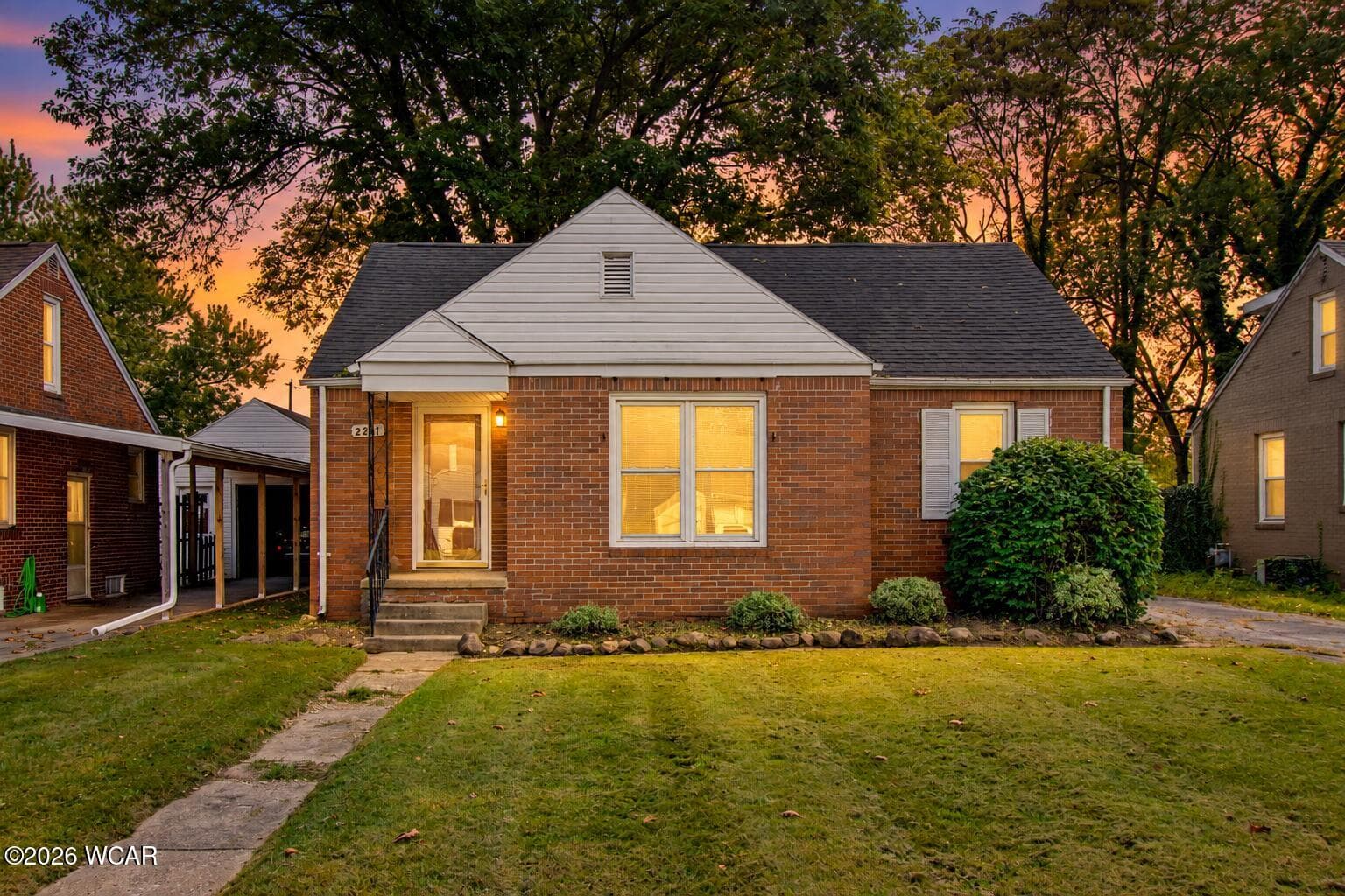2241 Lakewood
