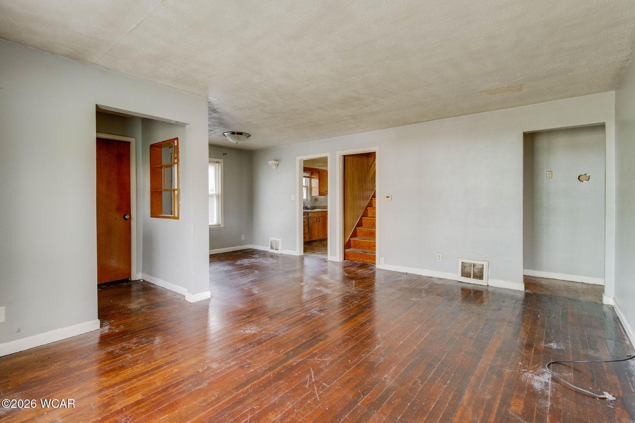 2241 Lakewood photo 5