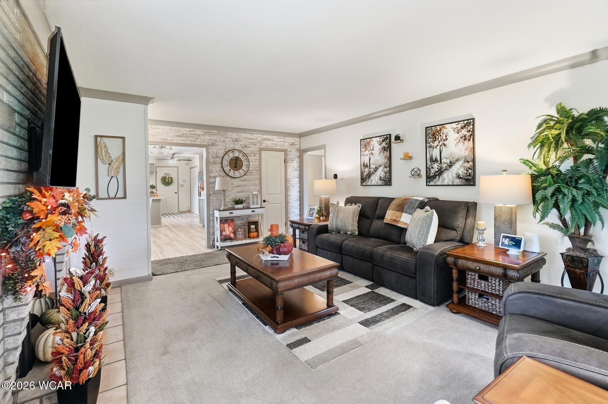 2647 Elmview photo 5
