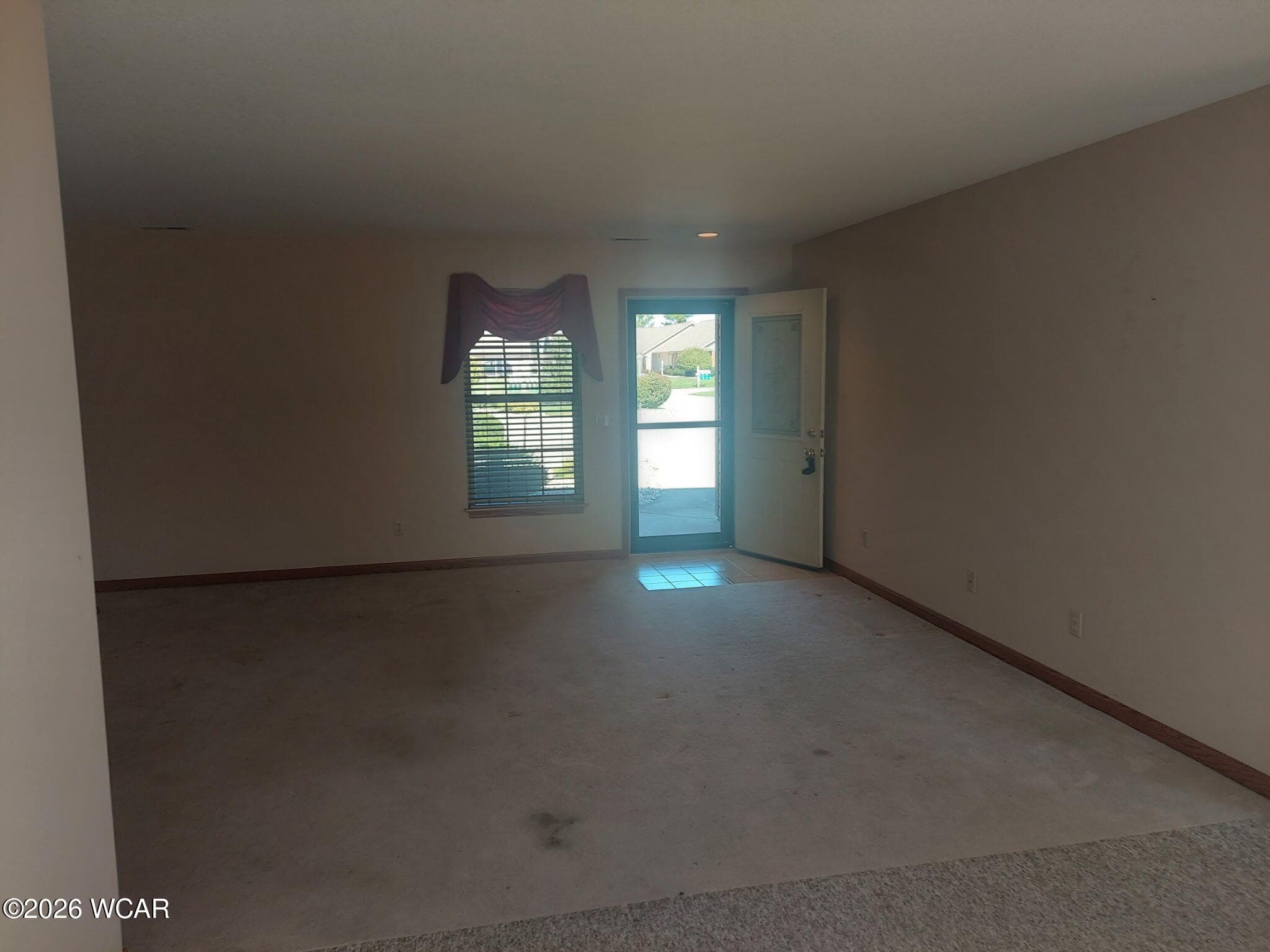 3870 Yale photo 2