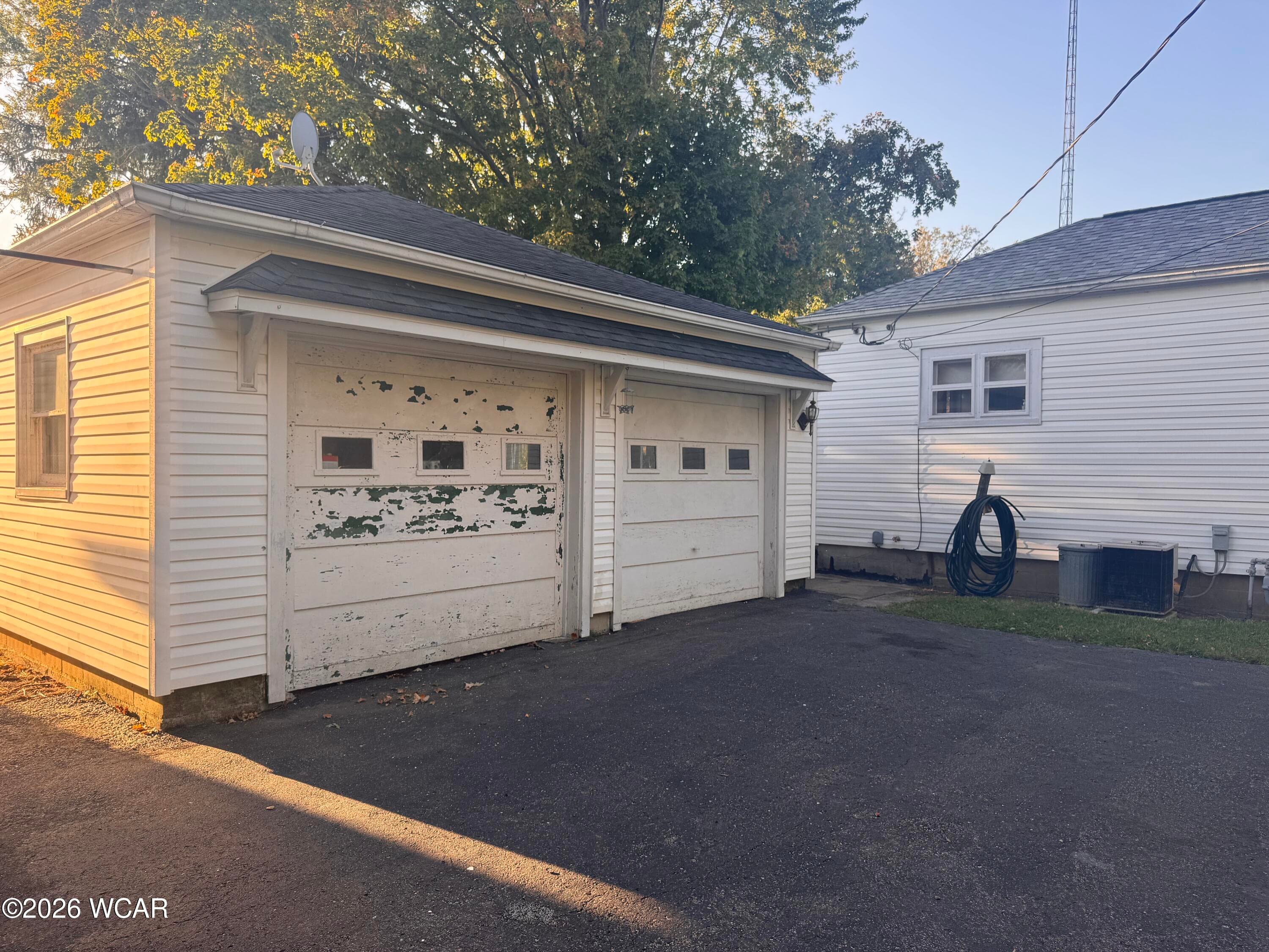 410 Walnut photo 2