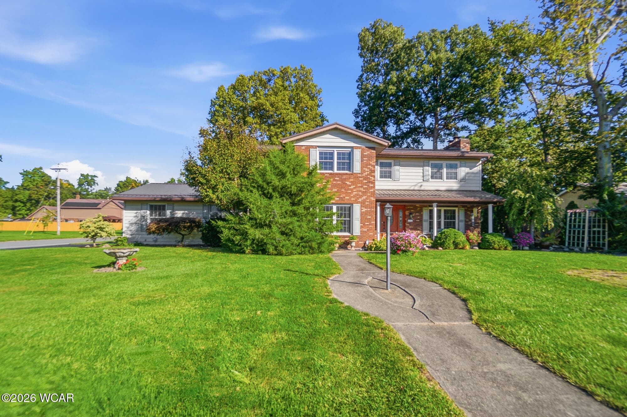 1592 Northbrook