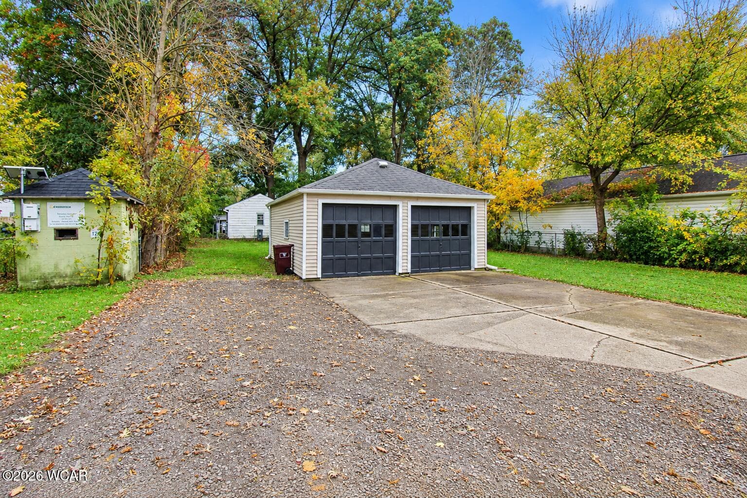 1205 Feeman photo 4