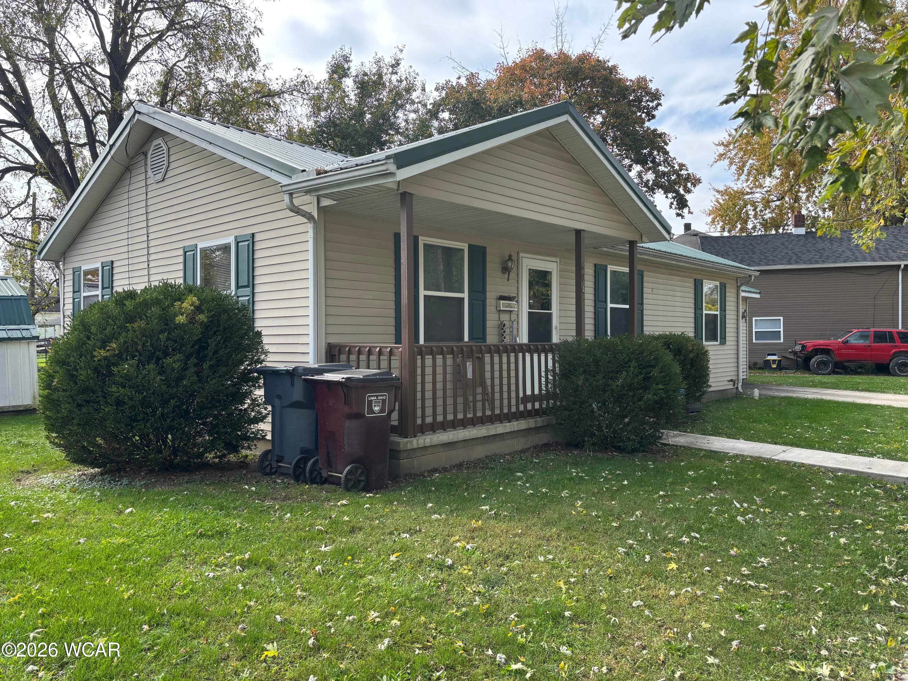604 Fairview photo 4