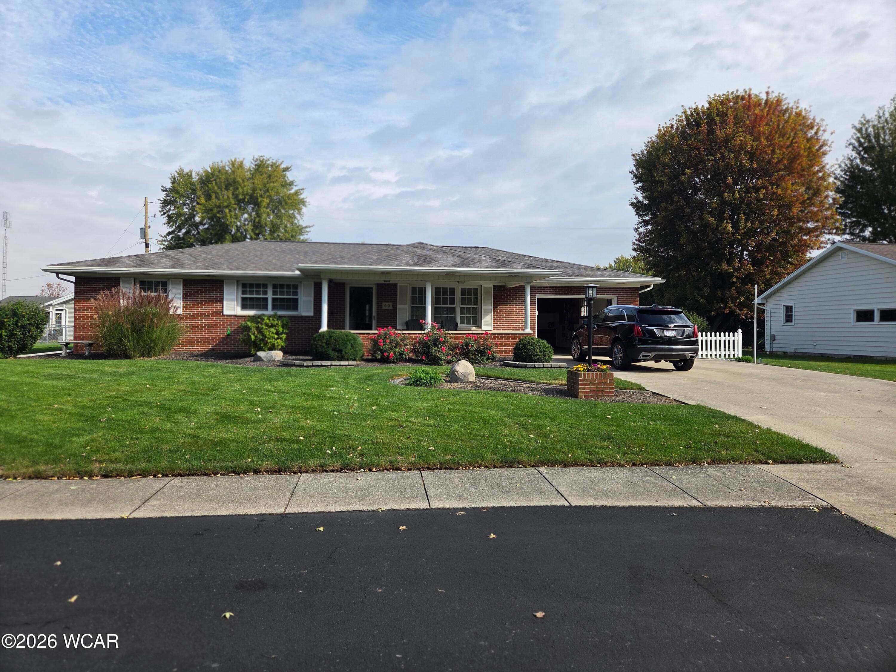 60 Saint Joseph photo 2