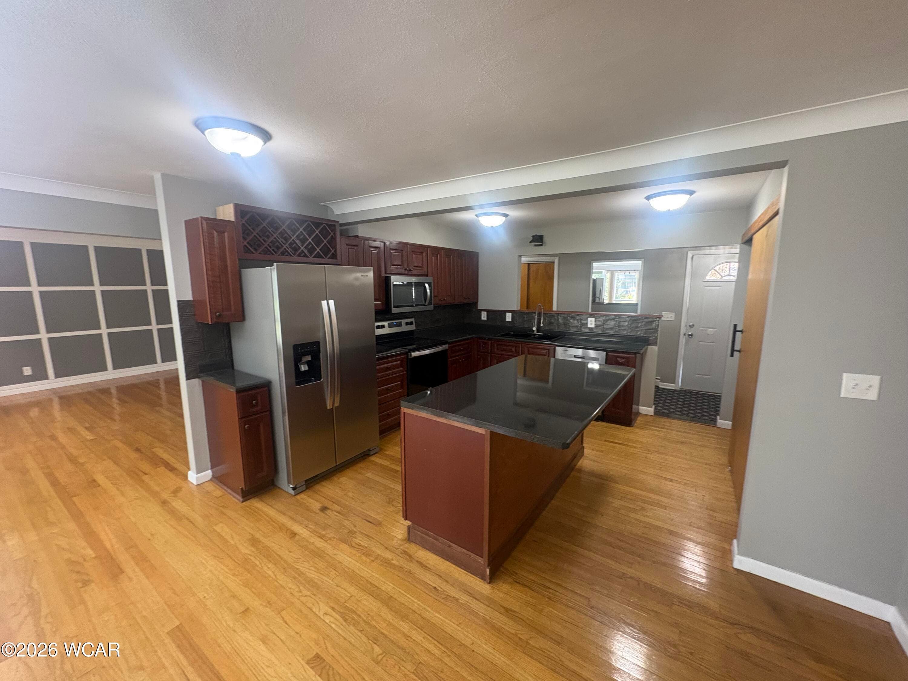2611 Wendell photo 5