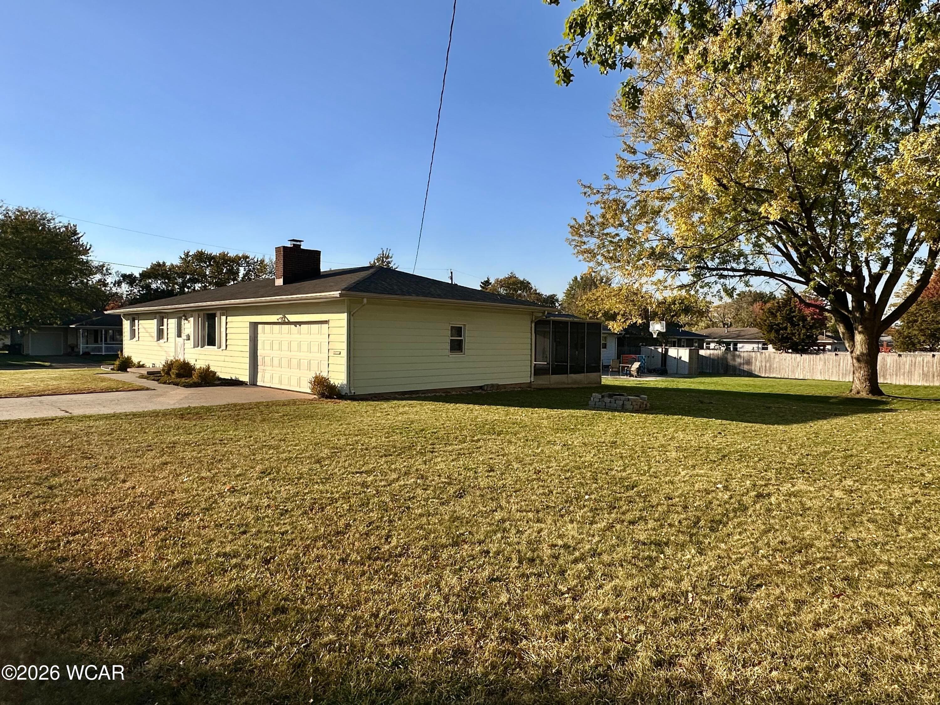 988 Tremont photo 3