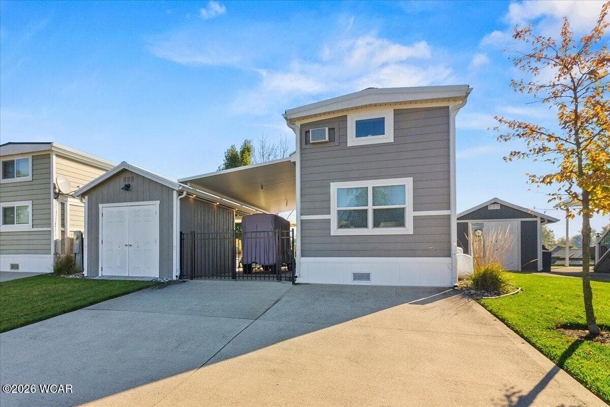11475 Township 293 photo 4