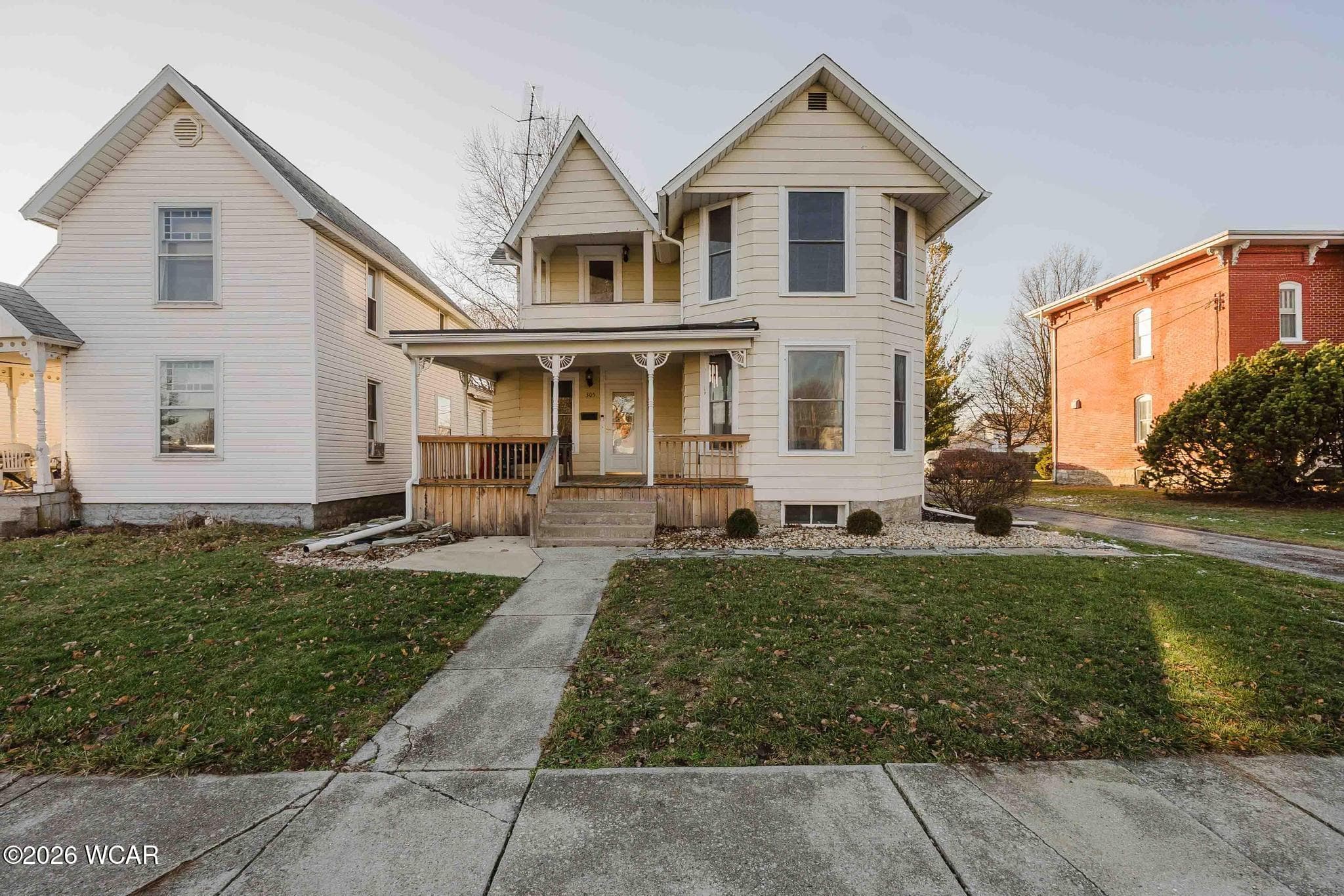 305 Main, North Baltimore, OH